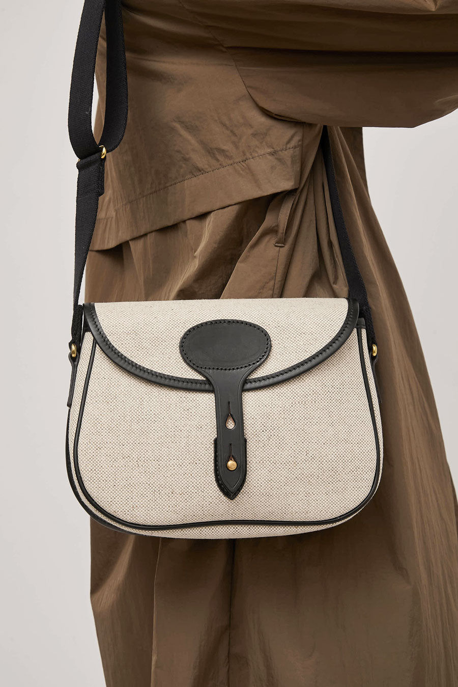 Brady Colne Bag in Natural and Black