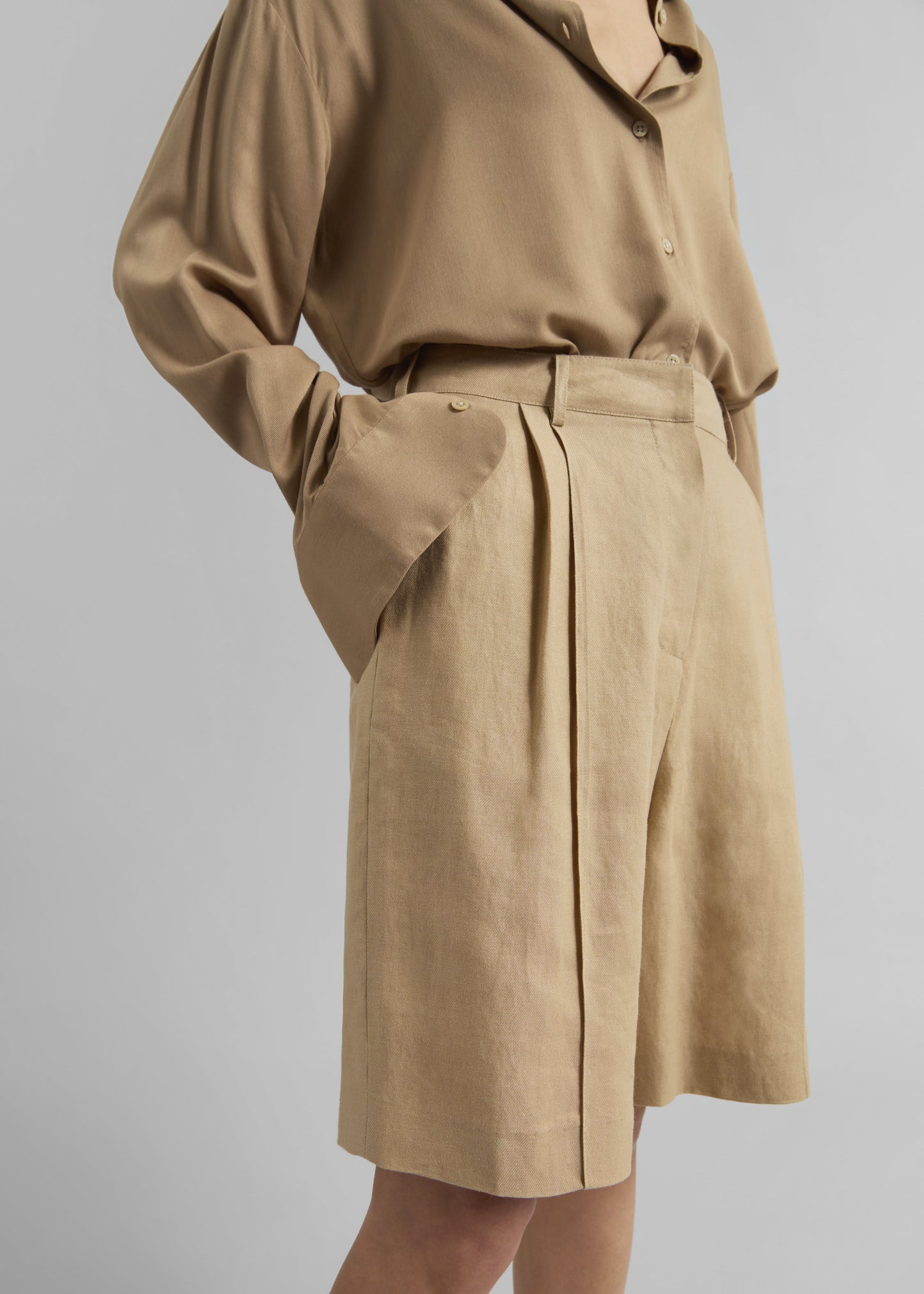 Marfa Pleated Linen Bermuda Shorts - Beige
