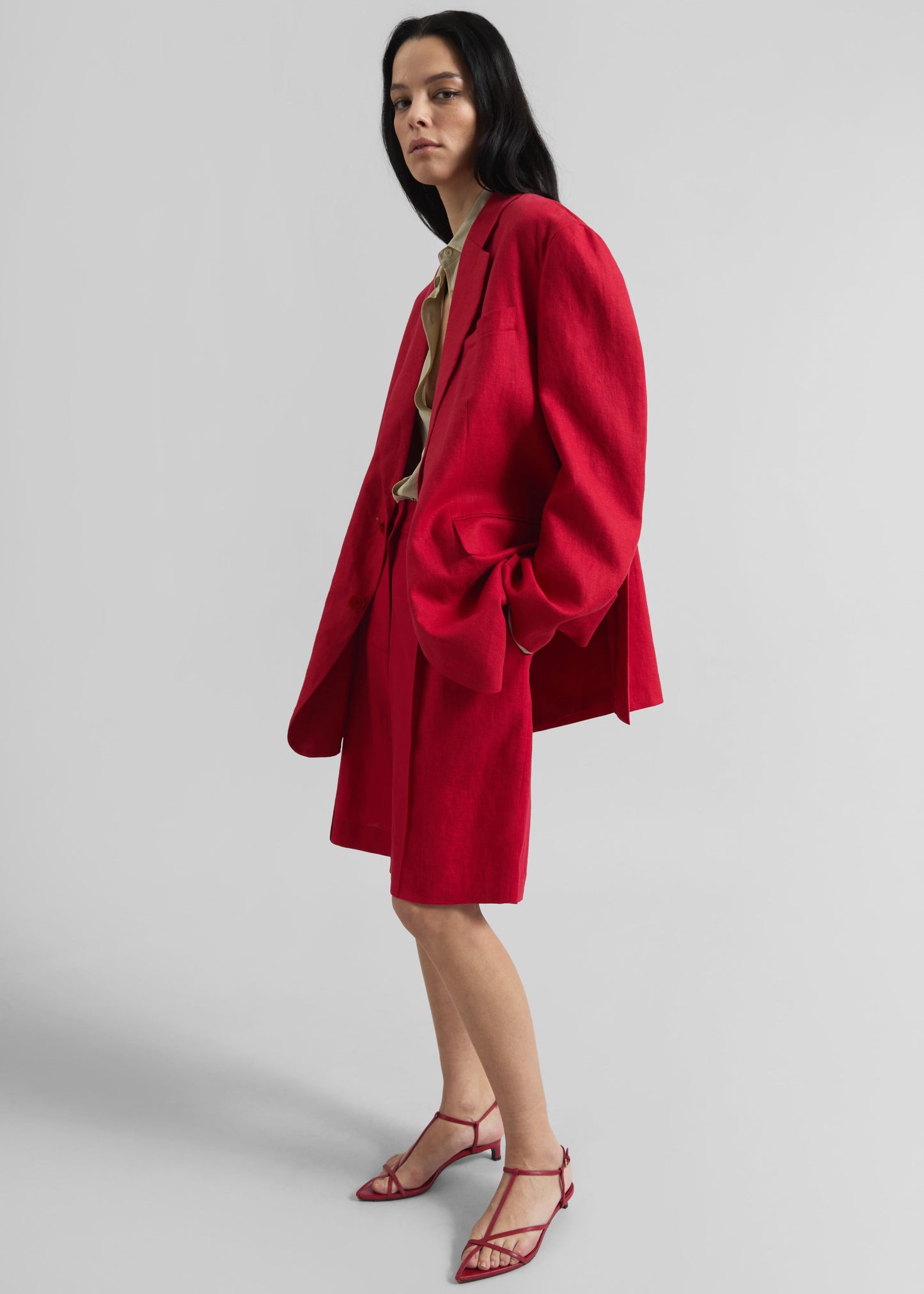 Marfa Pleated Linen Bermuda Shorts - Red