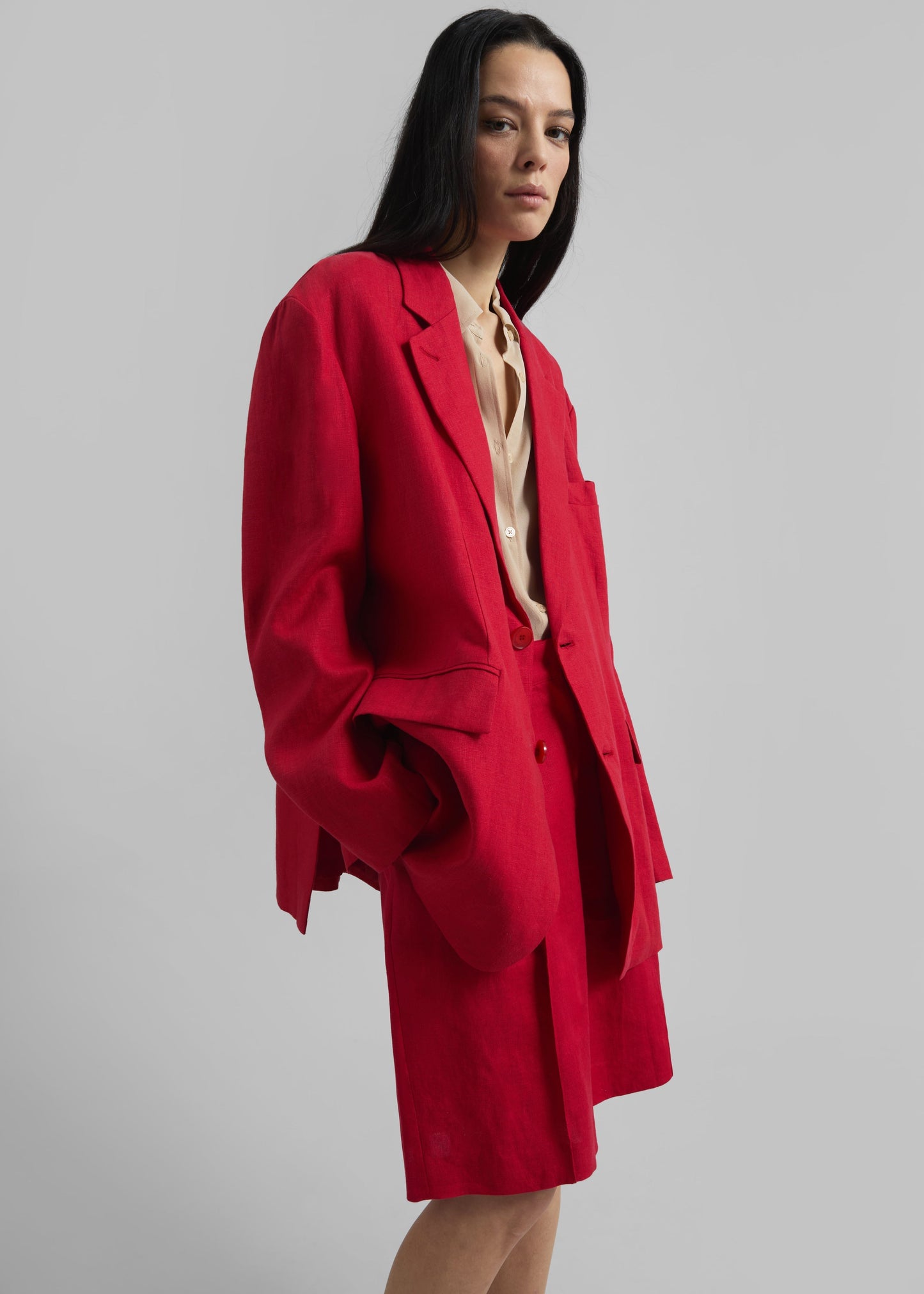 Marfa Pleated Linen Bermuda Shorts - Red